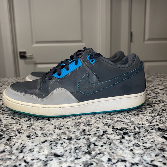 Nike Alpha Baller Low size 9.5 - Picture 2 of 5